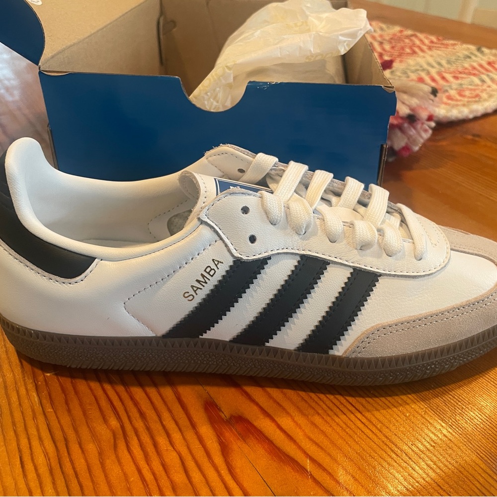 Samba OG sneakers
Never worn